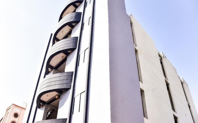 City Tower Inn by OYO Rooms