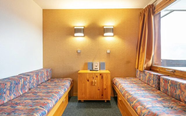 Studio in Doucy at the Foot of Ski Slopes