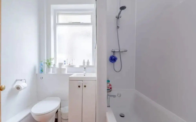 Lovely 1 Bedroom Self-contained Flat in Greenwich