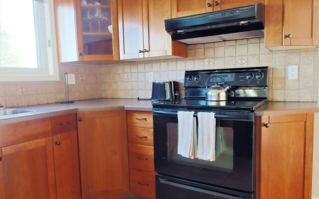 Naramata Bench 3 3 Bedrooms 1.5 Bathroom Home