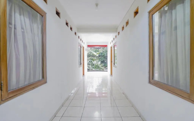 Merci Club by OYO Rooms