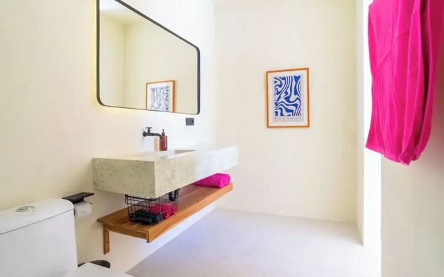 Stylish Private Pool Villa in Pererenan
