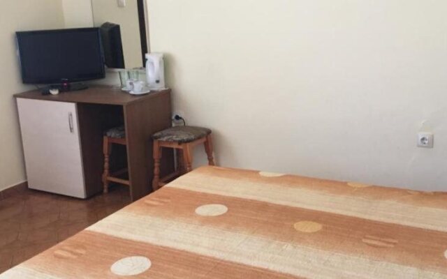 Tonus Guest House