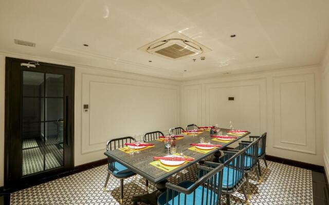 D’Melin Hotel & Restaurant