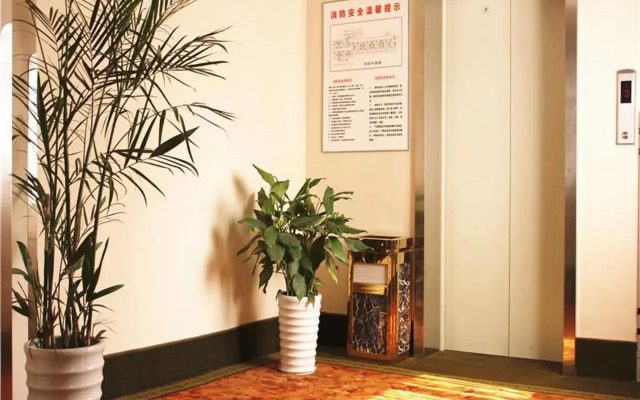 GreenTree Alliance Nantong Coach Station Hotel