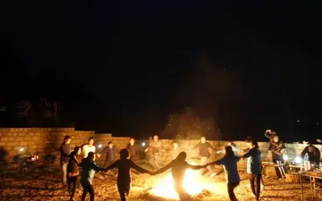 Yigelu Yeshe Tent Campsite Hostel