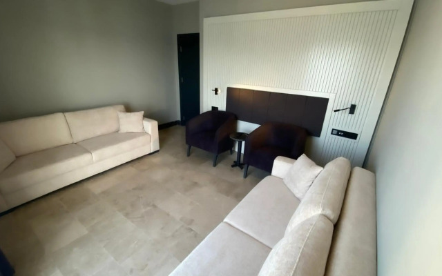 Roseira Mar-Inn Luxury