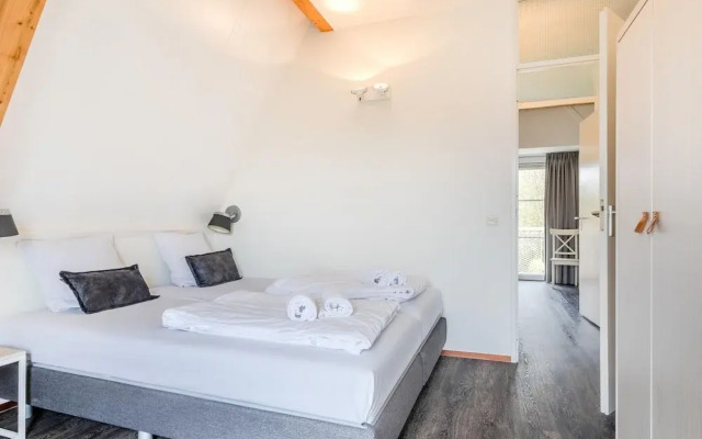 Restyled Villa With Sauna, 1km From the Beach