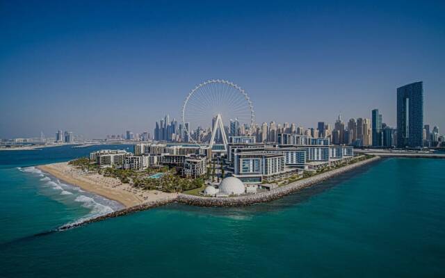 Cayan Tower - The Artist Studio