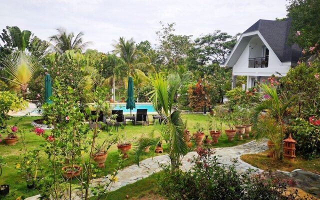 Garden Bungalows Resort