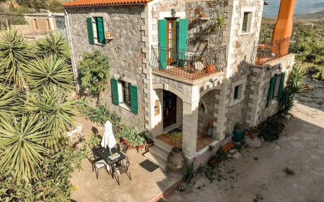 Maria s Serene Countryside Retreat by Chania