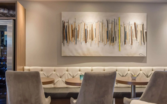 Les Suites Victoria, an Ascend Collection Hotel