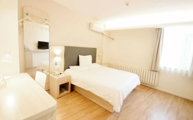 Yitel Hotel