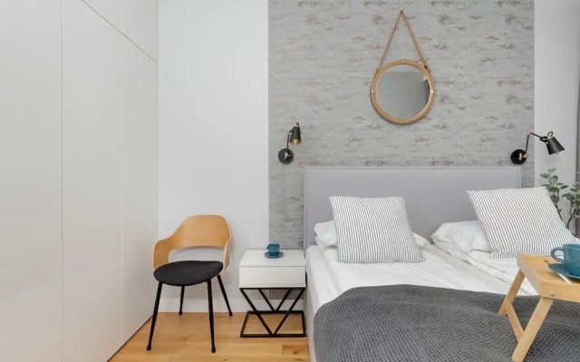 Port Marine With Sea View by Renters