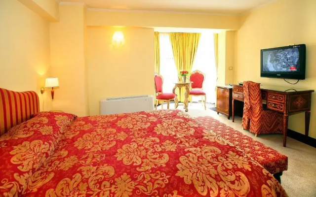 Vigo Hotel