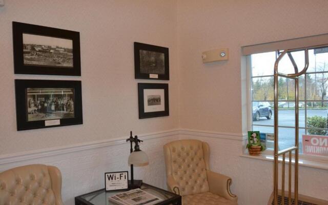 FairBridge Inn & Suites Dupont