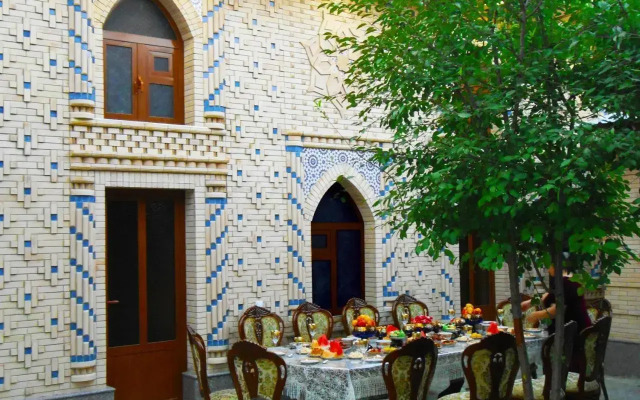Colibri Traditional Hotel