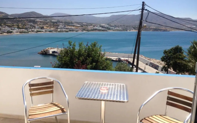 Sea View And Mountain View Apartment For 4 People