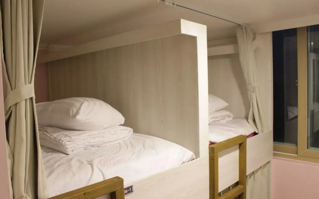 Bexco Hostel B&B