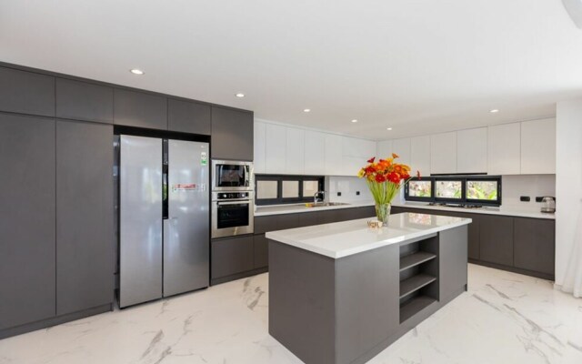 Tran Duy Luxury Villa 3