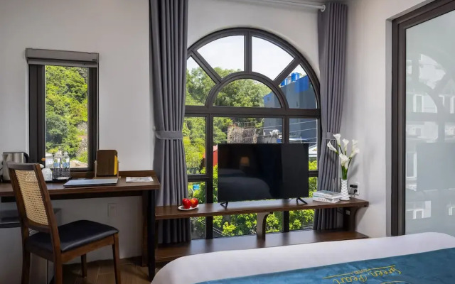 Cat Ba Green Pearl Hotel