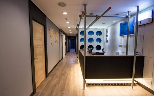 2F Guest House