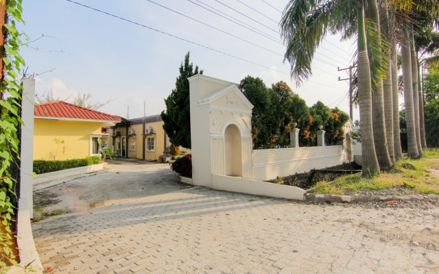 Trans Bandara Residence by ZUZU