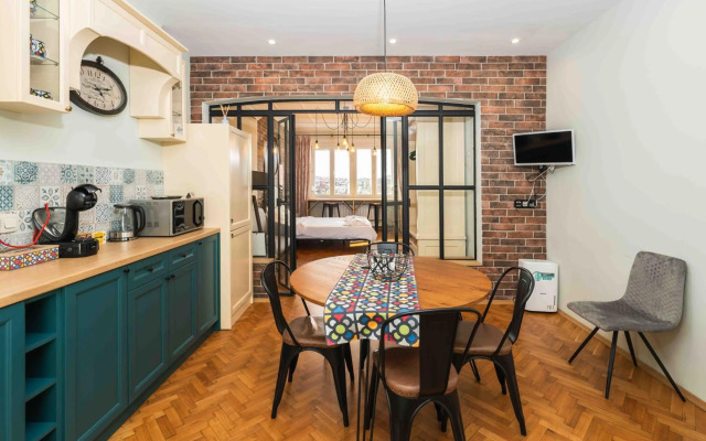 The Heart of the City Center Luxury Apartment 1