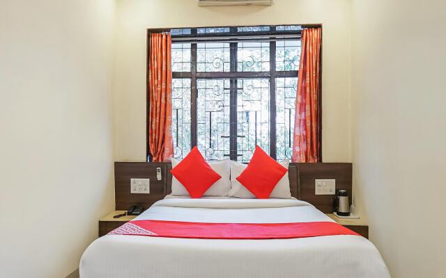 OYO 28109 Regent Hotel