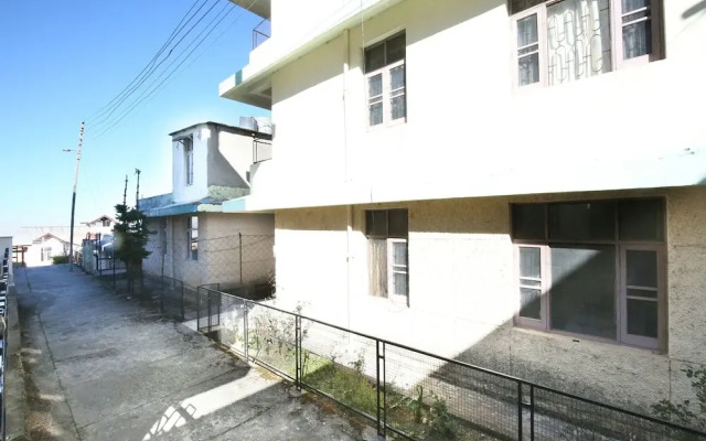 OYO 10310 Home 3BHK Shoghi