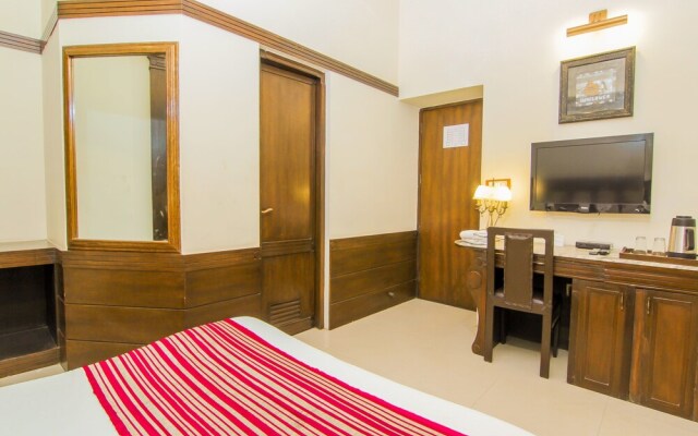 OYO 8771 Hotel Allahabad Regency