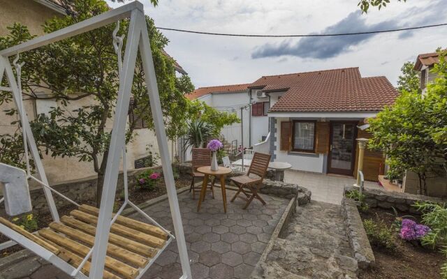 Apartments Mirjana