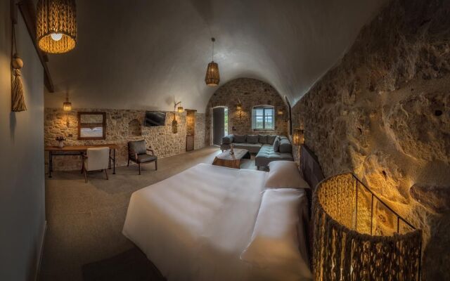 Ippola Boutique Hotel
