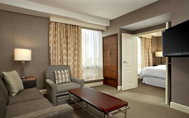 Sheraton Suites Calgary Eau Claire