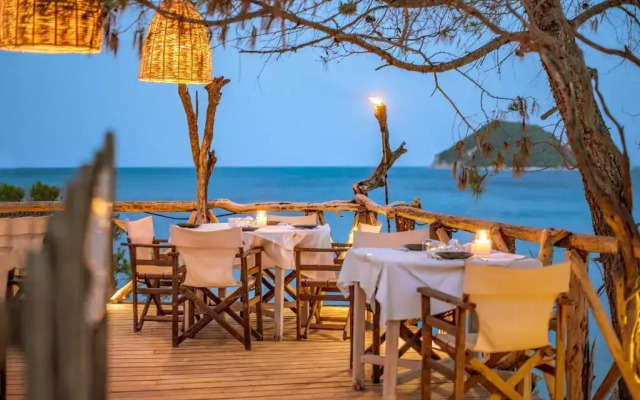 Gloria Maris Hotel Suites & Villas