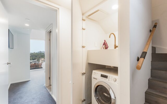 Potts Point Modern Furnished Apartments