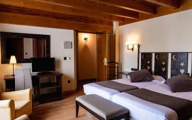 Hotel Valle De Izas