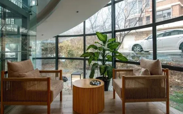 Jiujiu Inn