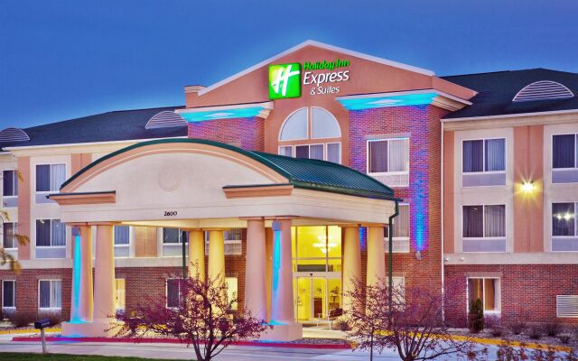 Holiday Inn Express & Suites Ames, an IHG Hotel