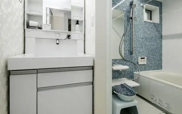 Higashi-Rokugo House WHITE