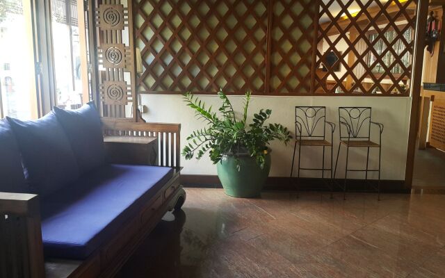 Fresh Inn Hotel