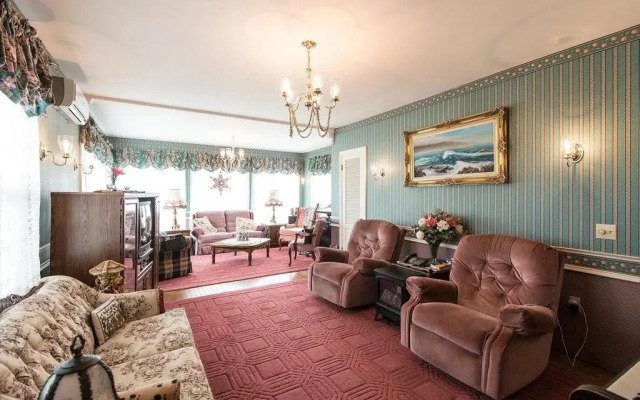 Harbour Tide Inn B&B