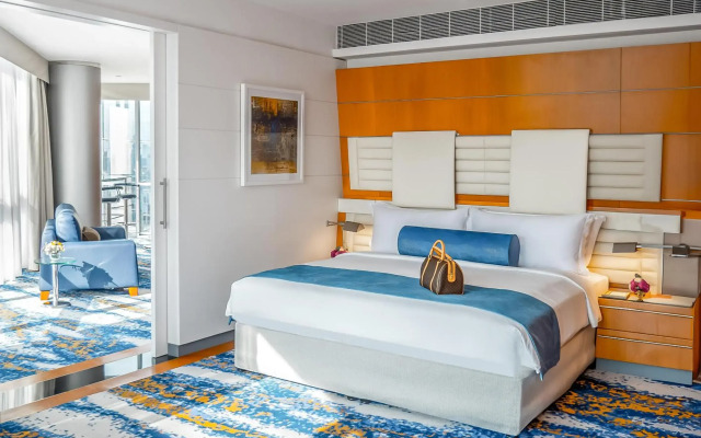 Отель Mövenpick Dubai Creek