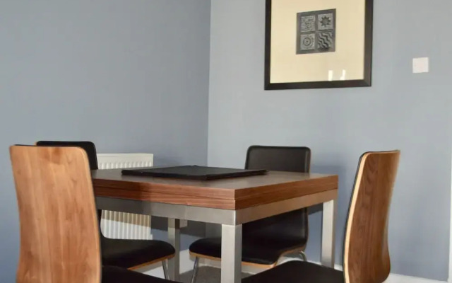 Central Edinburgh 2 Bedroom Apartment