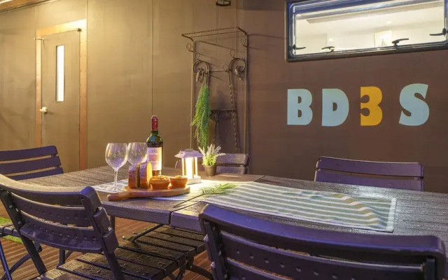 Gapyeong Bd7s Glamping&caravan
