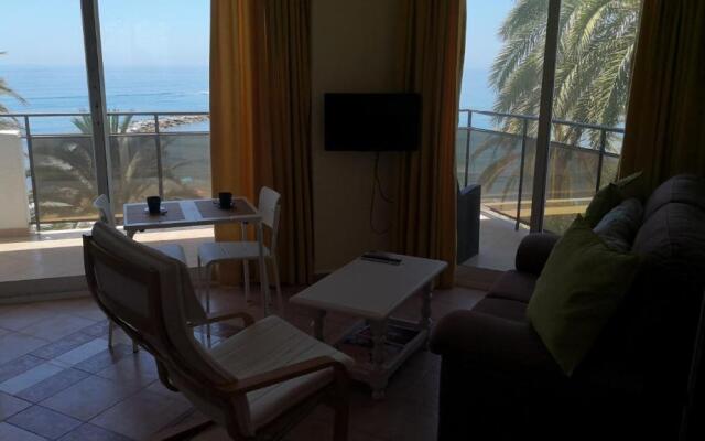 Skol 115A by Completely Marbella