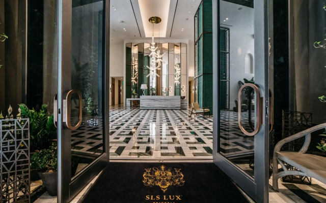 SLS LUX Brickell