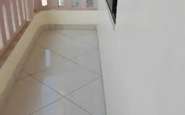 Lux Suites La Vida Startup Apartment
