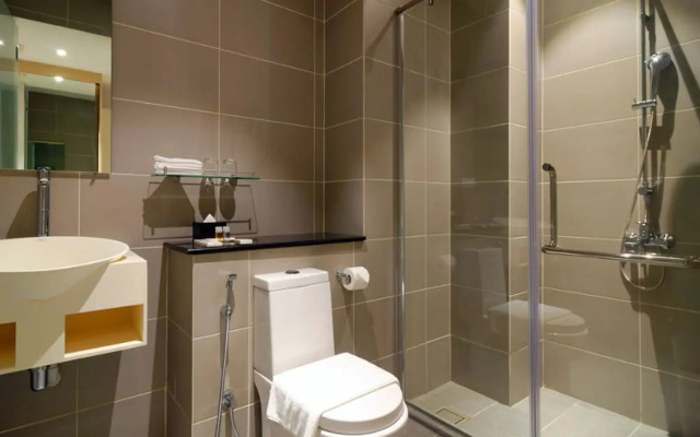 The Klagan Riverson Hotel & Residence