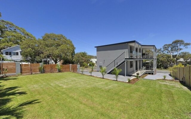 Tomaree Road, 16, The Tomaree